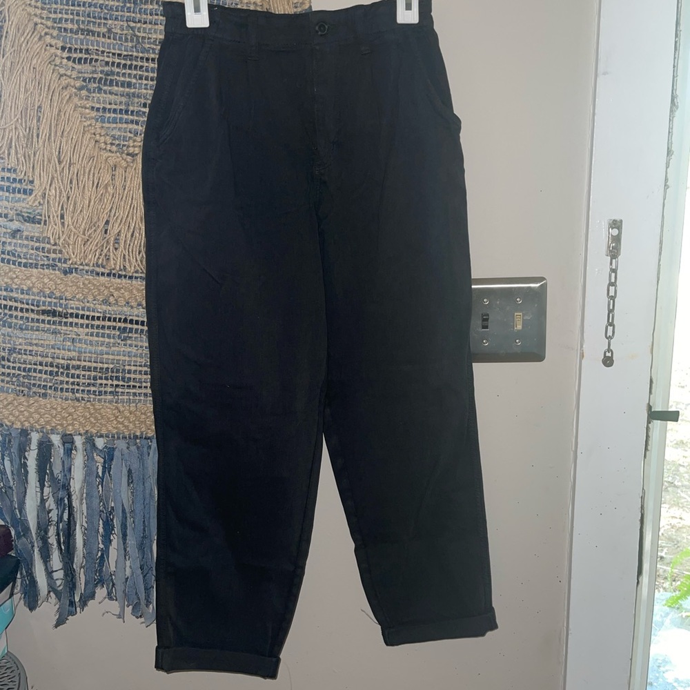American Eagle mom pant size 8 short